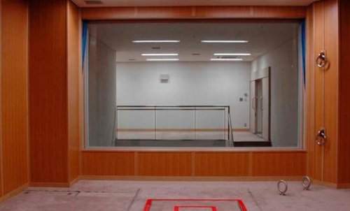 145994_japan_death_chamber_0_0.jpg