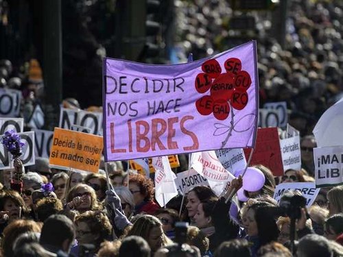 187907_spain-politics-abortion-law.jpg