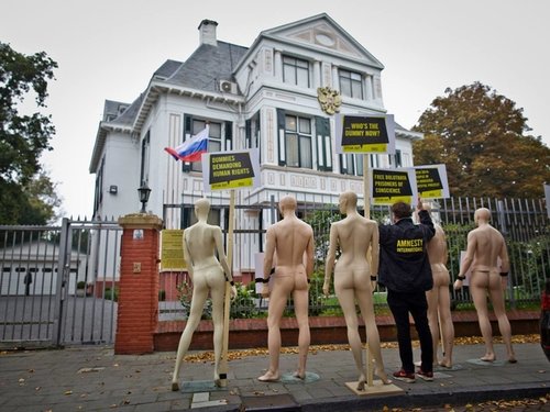 204600_russian_embassy_action_the_hague_the_netherlands.jpg