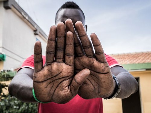209383_african_migrants_in_the_mediterranean_sea.jpg