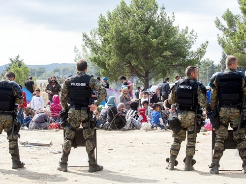 216231_macedonia-greece-europe-migrants.jpg