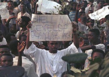 Ogoni Day Demonstration in Nigeria © Tim Lambon / Greenpeace