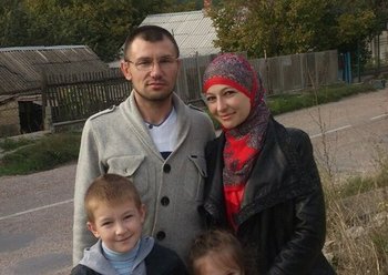 Emir Usein Kuku and his family