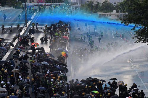 266870_TOPSHOT-HONG_KONG-CHINA-POLITICS-UNREST_2.jpg