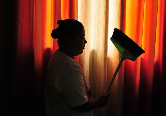Filipino applicants undergo an intensive course on housekeeping in Manila, Philippines.