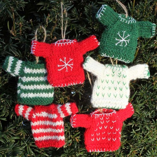521768-christmas-jumper-decorations-1_2.jpg