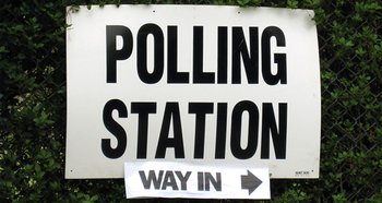 530x282_polling_station.jpg