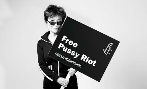 548_yoko_free_pussy_riot.jpg