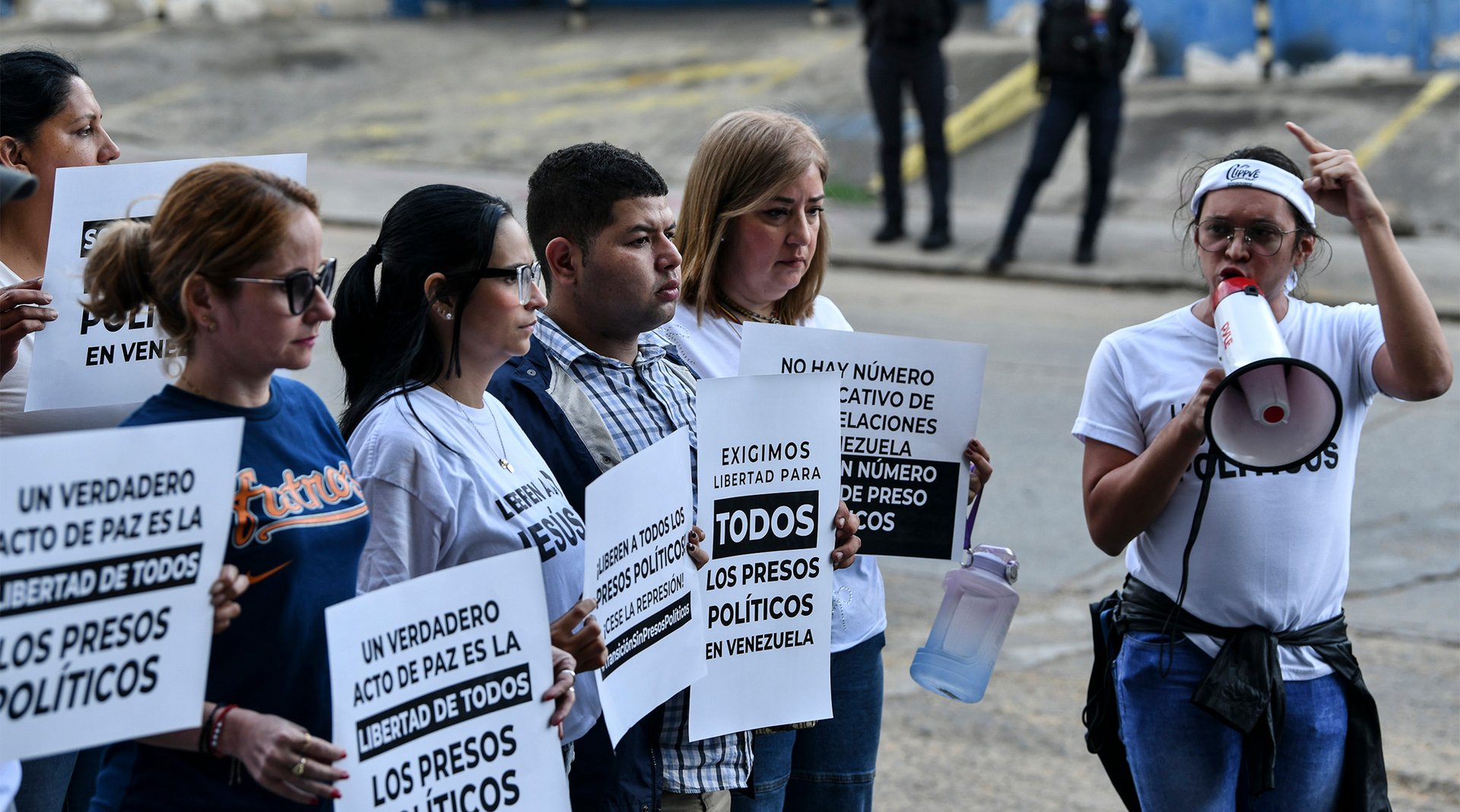 Relatives of prisoners demonstrate while waiting for the release of prisoners outside "El Rodeo" prison