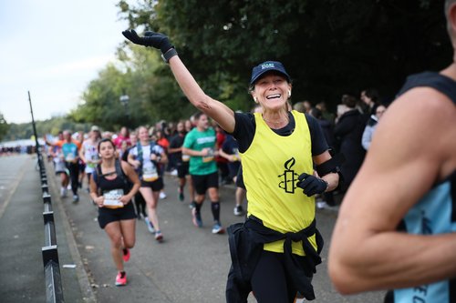 Team Amnesty runner