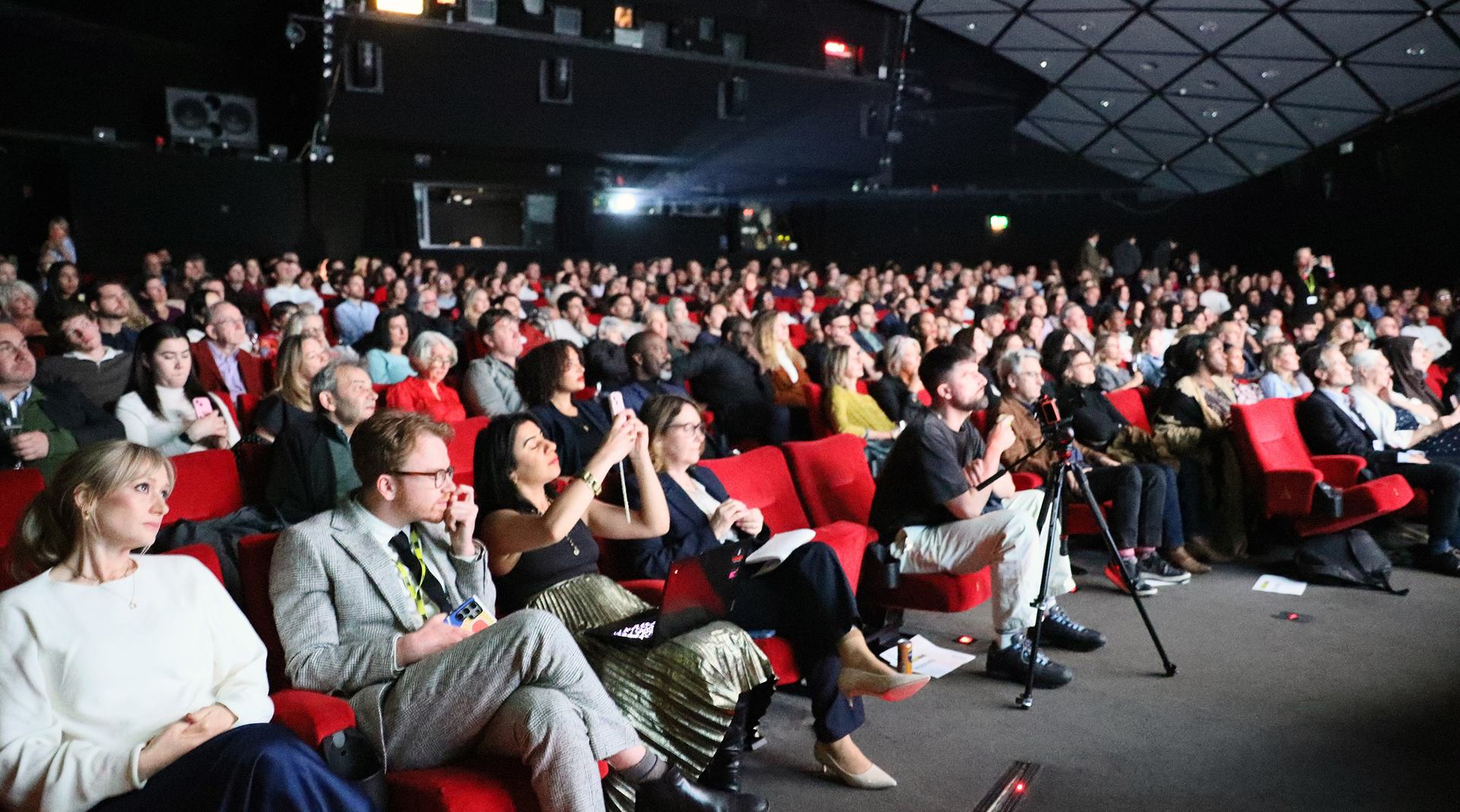 Audience sitting down at the Amnesty Media Awards 2026