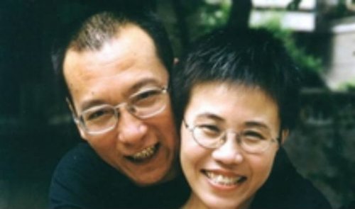 Image shows Liu Xia and her late husband Liu Xiaobo