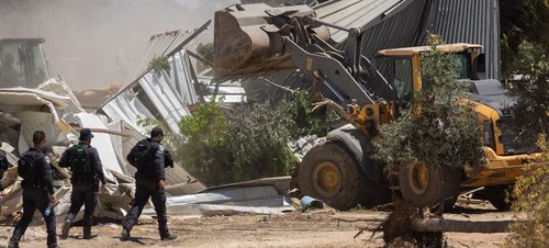 Naqab-demolition-e1715261211184-1468x664_1.jpg