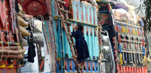 Pakistan20expulsion20of20Afghans20credit20image20Hussain20Ali20SLASH20Ana_nYxBlgt.jpg
