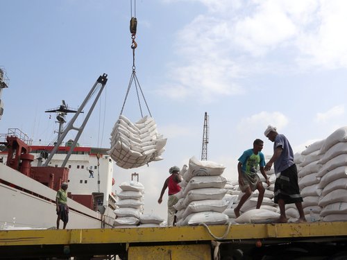 Unloading_aid_photo_from_ADAM.jpg