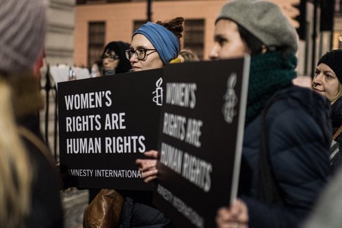 Women27s_rights_placards_-_credit_Amnesty_International.jpg