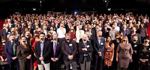Amnesty International Media Awards 2014 pay tribute to imprisoned Al Jazeera sta