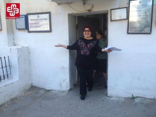 khadija_leaves_jail_25_may_credit_meydan_tv.jpg