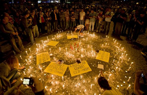 People light candles for victims of Gezi Park protests
