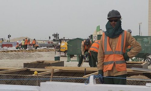 qatar-worker-548x331.jpg