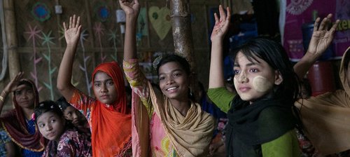 Image of young refugees